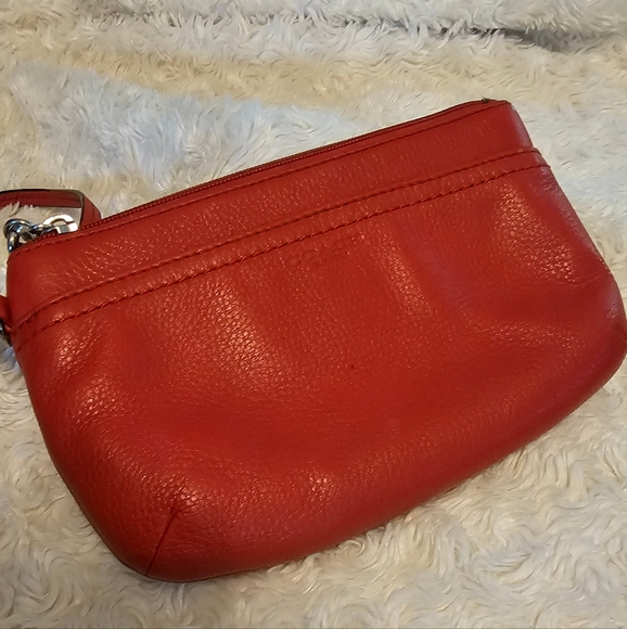 Coach Cherry Red Leather Shoulder Bag - Picture 3 of 12